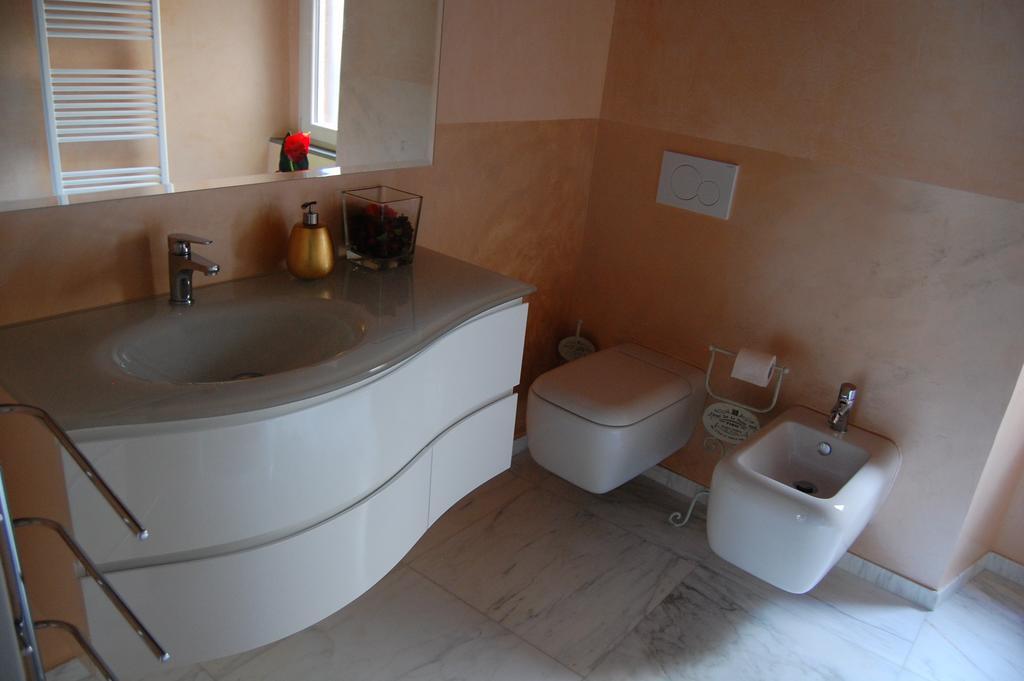 Emily House Hotel Montecerboli Bagian luar foto
