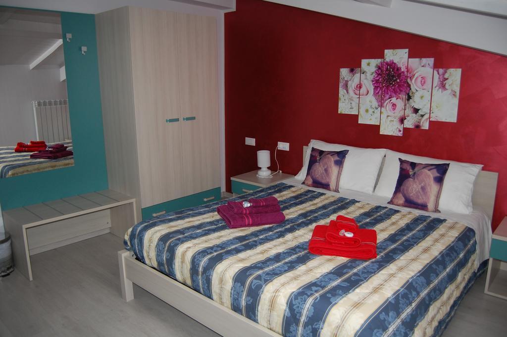Emily House Hotel Montecerboli Bagian luar foto