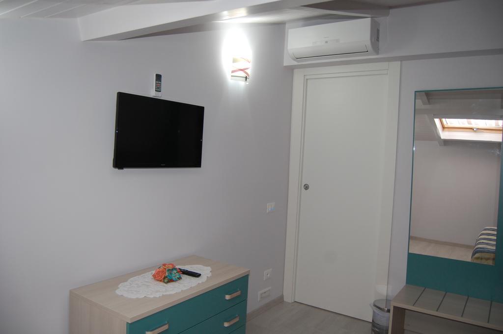 Emily House Hotel Montecerboli Bagian luar foto